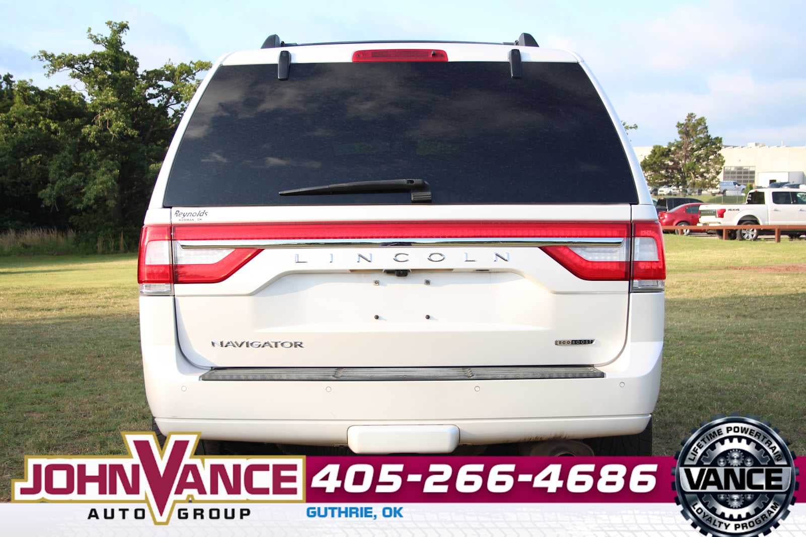 2015 Lincoln Navigator Base