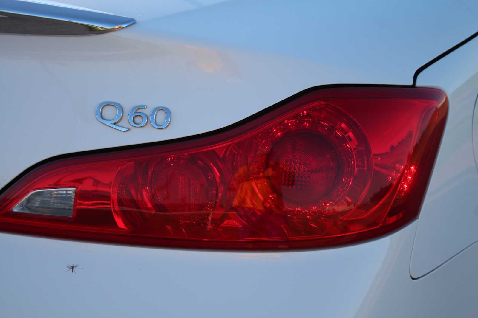 2014 INFINITI Q60 Convertible Base