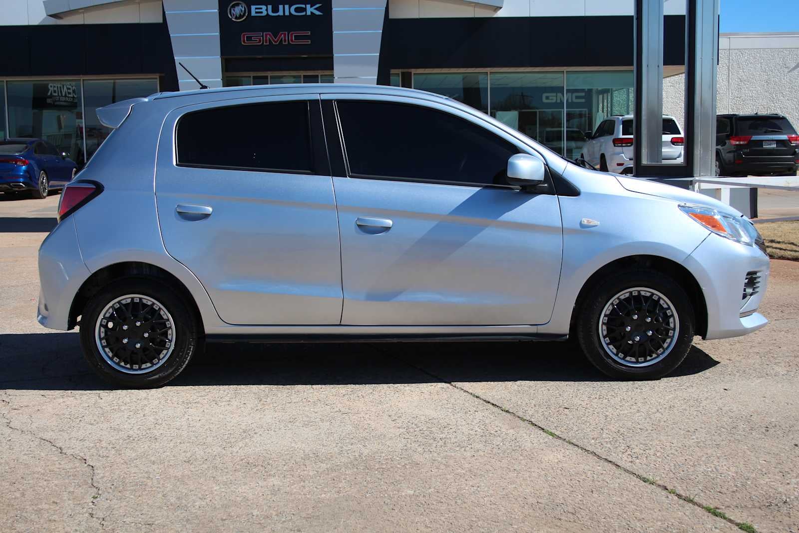 2024 Mitsubishi Mirage ES