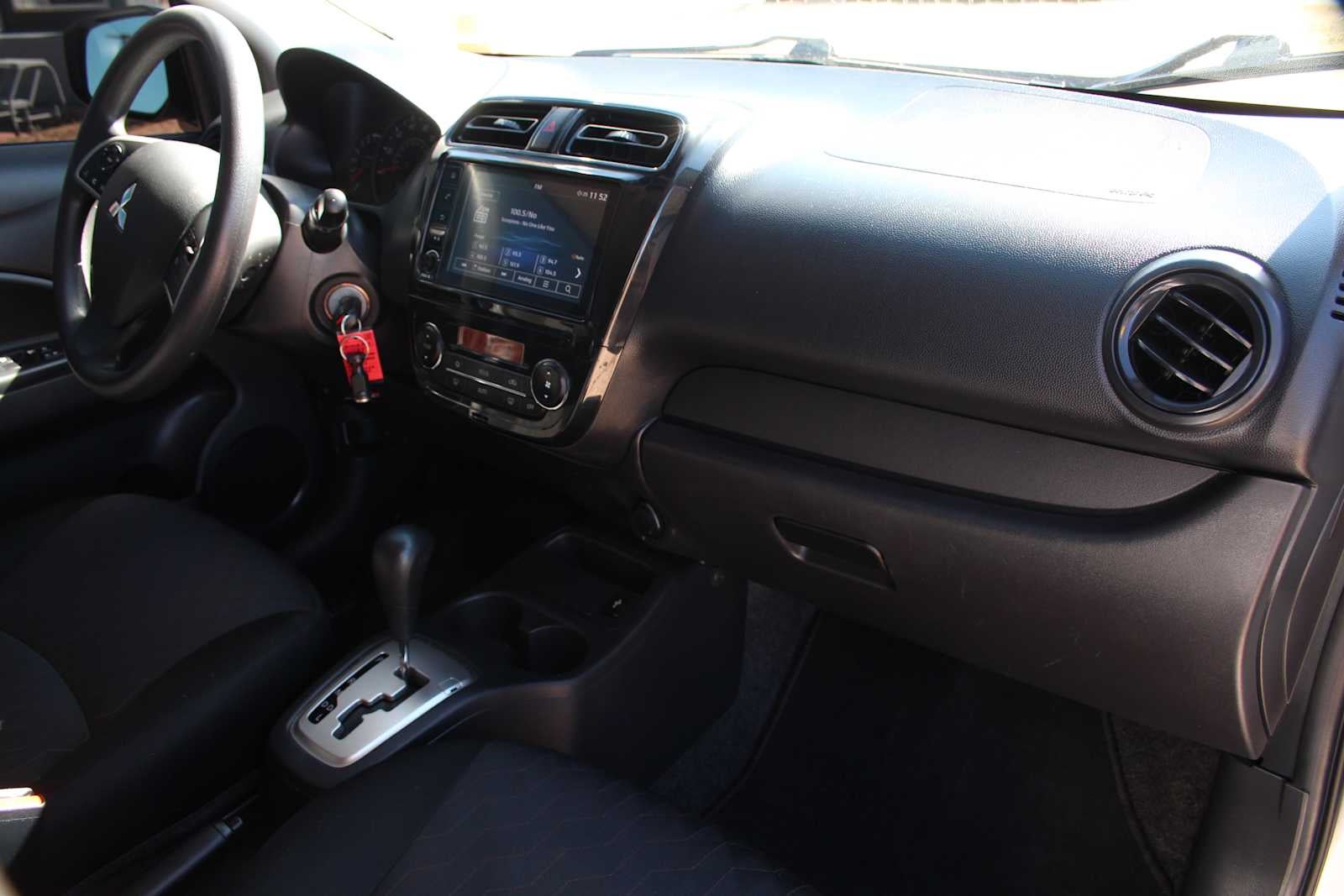 2024 Mitsubishi Mirage ES