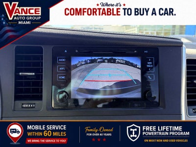 2017 Toyota Sienna XLE Auto Access Seat