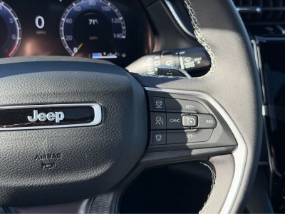 2025 Jeep Grand Cherokee GRAND CHEROKEE LAREDO X 4X4