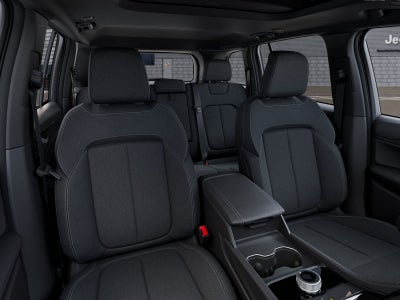 2027 Jeep Grand Cherokee GRAND CHEROKEE LAREDO X 4X4