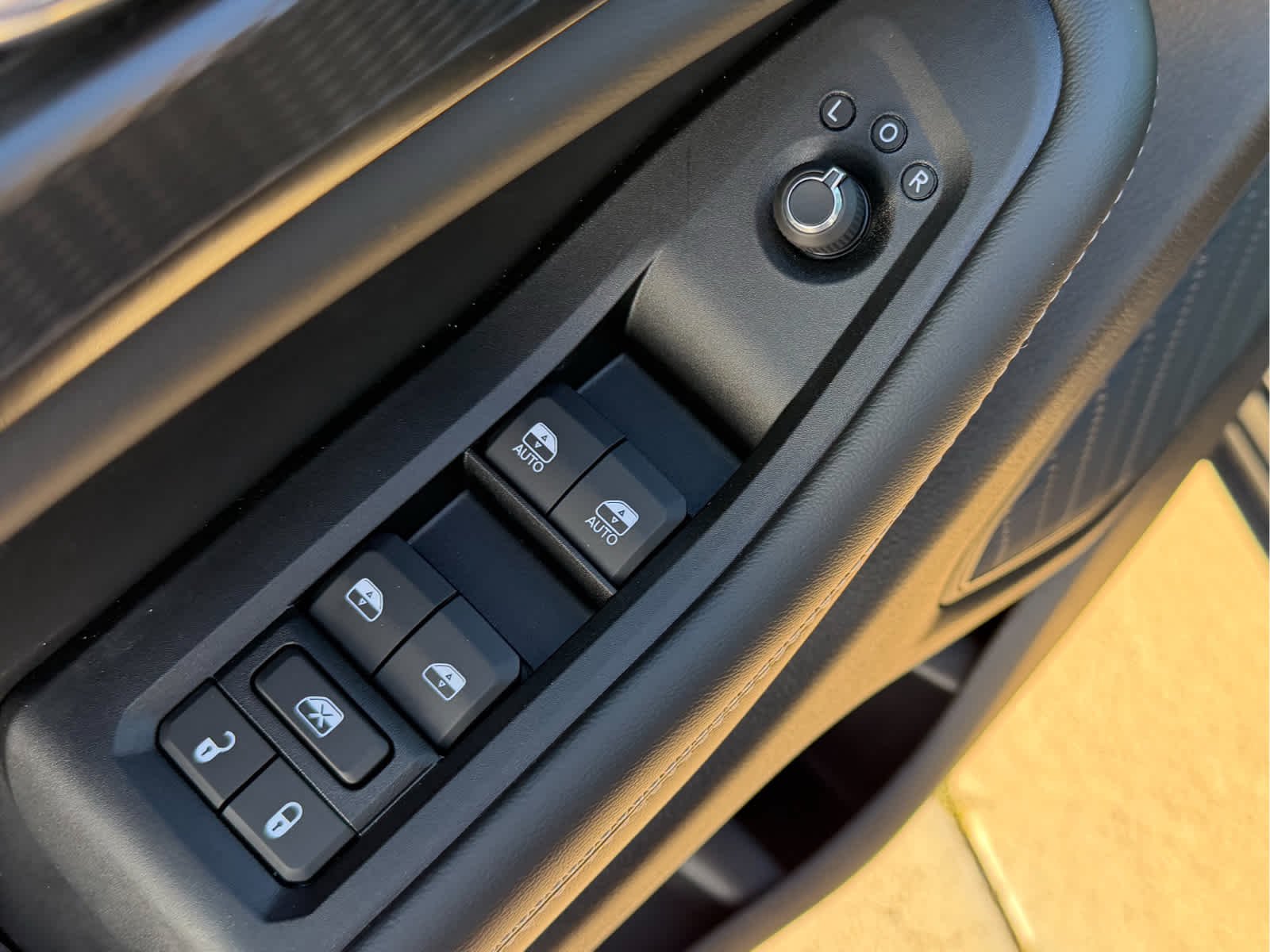 2025 Jeep Grand Cherokee L GRAND CHEROKEE L LAREDO X 4X4