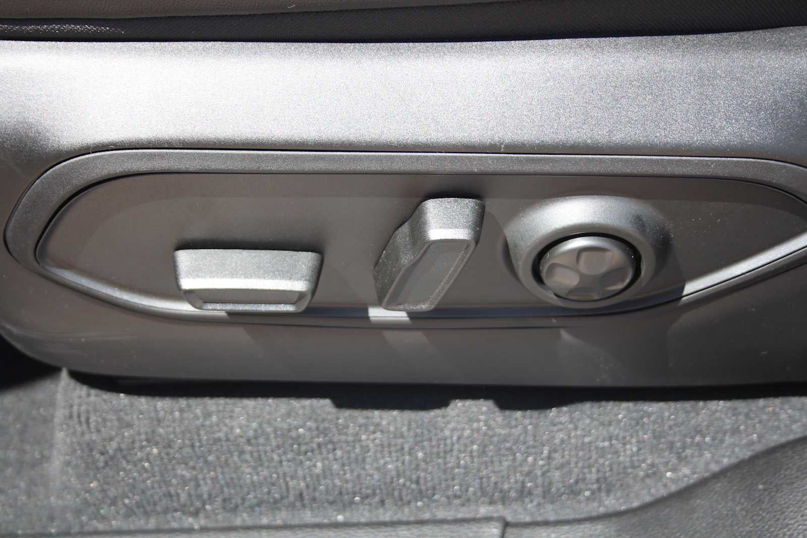 2026 Jeep Grand Cherokee L GRAND CHEROKEE L LAREDO ALTITUDE 4X4