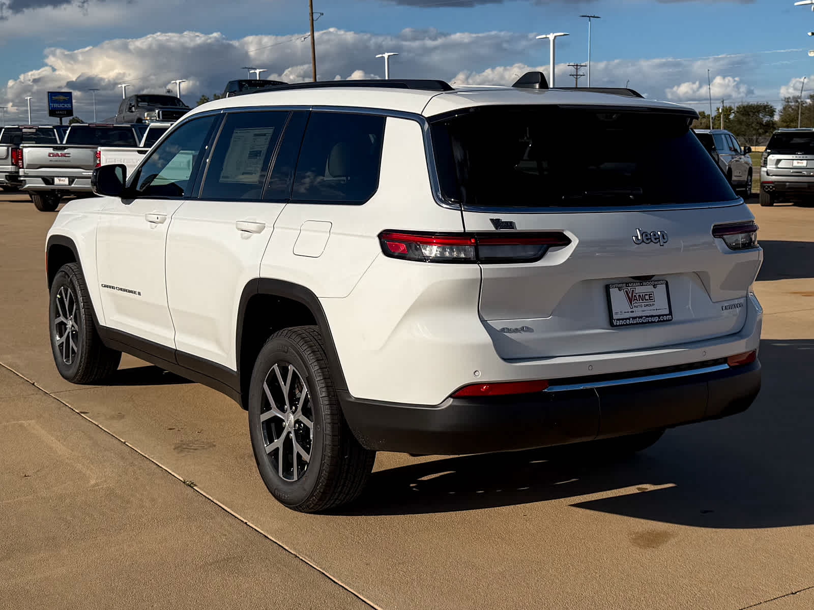 2025 Jeep Grand Cherokee L GRAND CHEROKEE L LIMITED 4X4