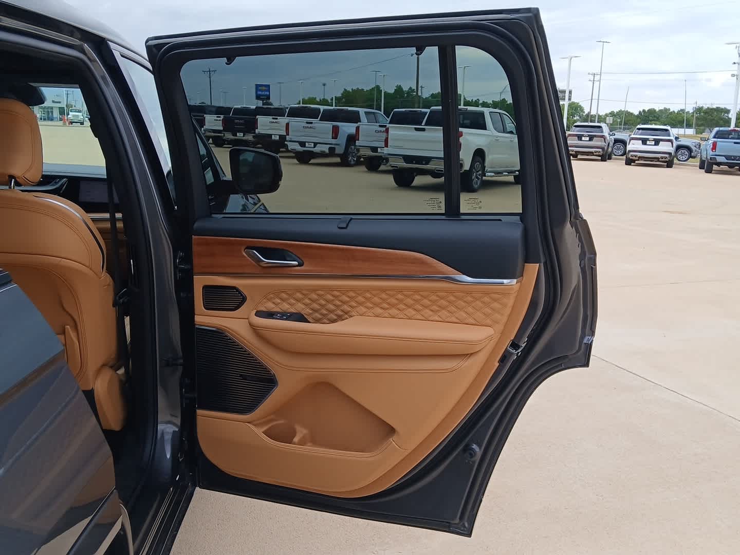 2026 Jeep Grand Cherokee L GRAND CHEROKEE L SUMMIT 4X4