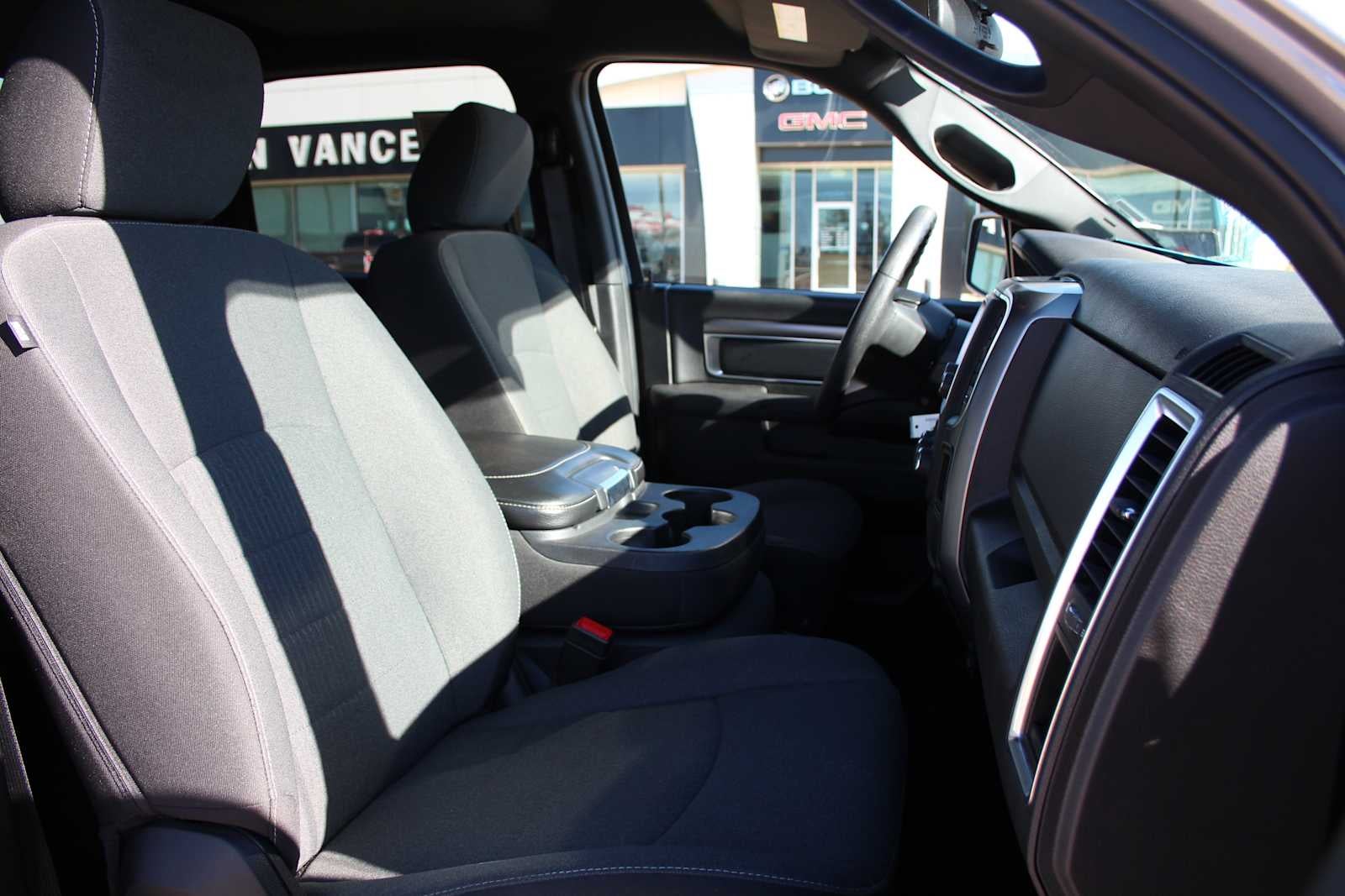 2024 RAM Ram 1500 Classic Warlock Crew Cab 4x2 5'7' Box