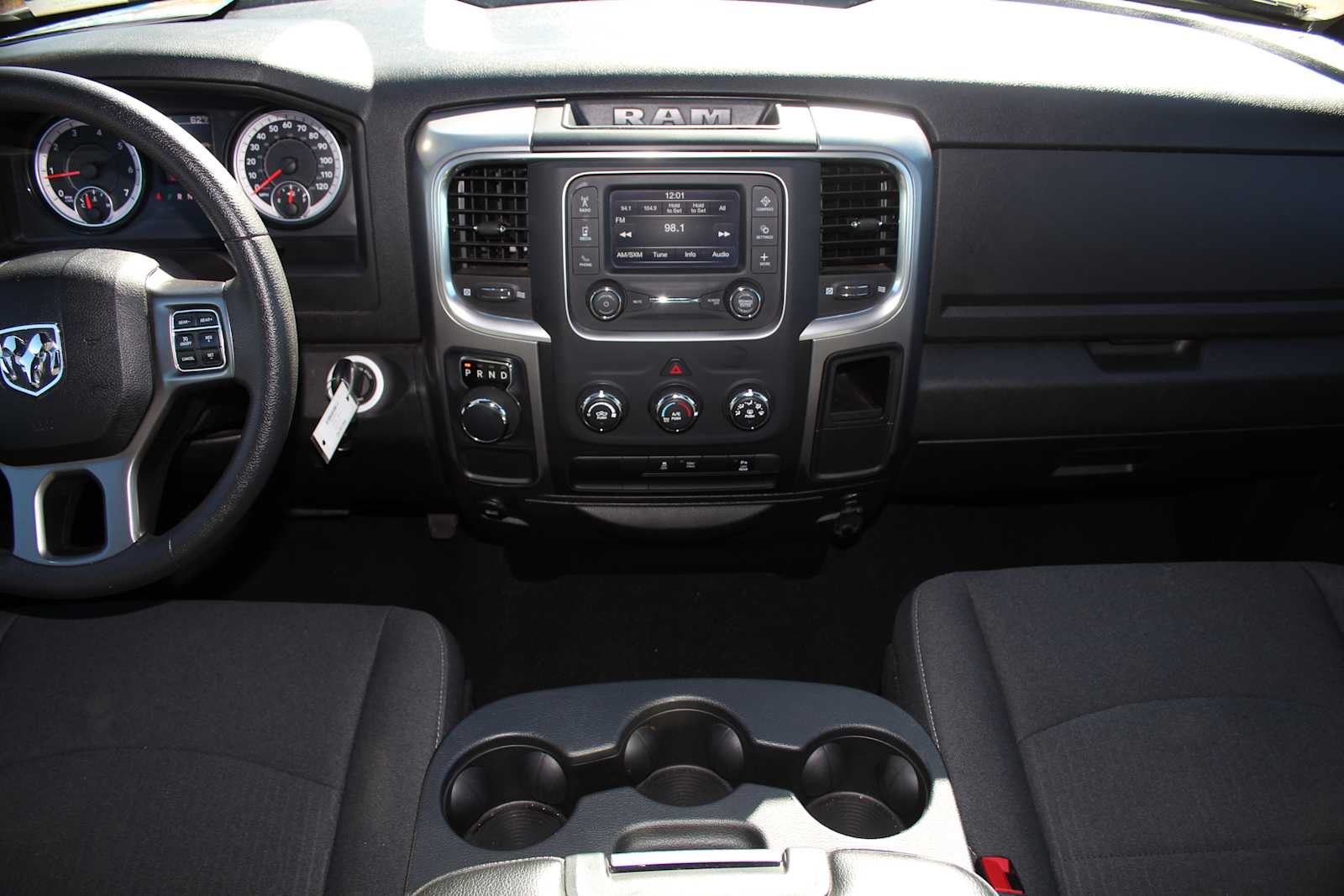 2024 RAM Ram 1500 Classic Warlock Crew Cab 4x2 5'7' Box