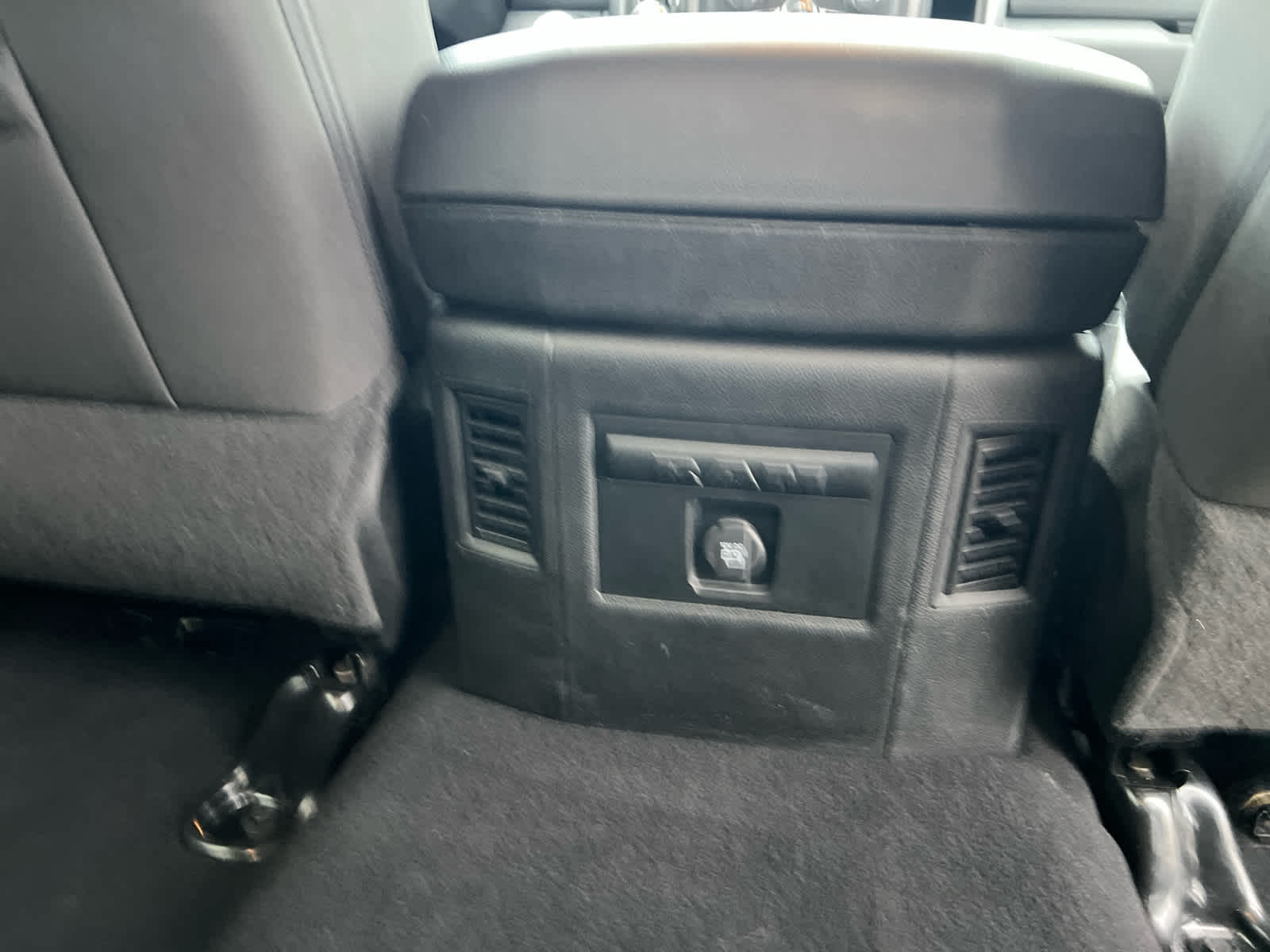 2023 RAM Ram 1500 Classic SLT Crew Cab 4x4 5'7' Box