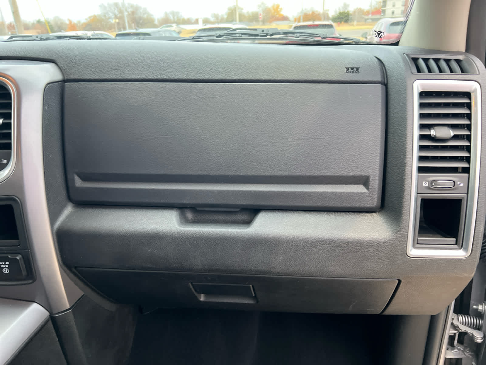 2023 RAM Ram 1500 Classic SLT Crew Cab 4x4 5'7' Box