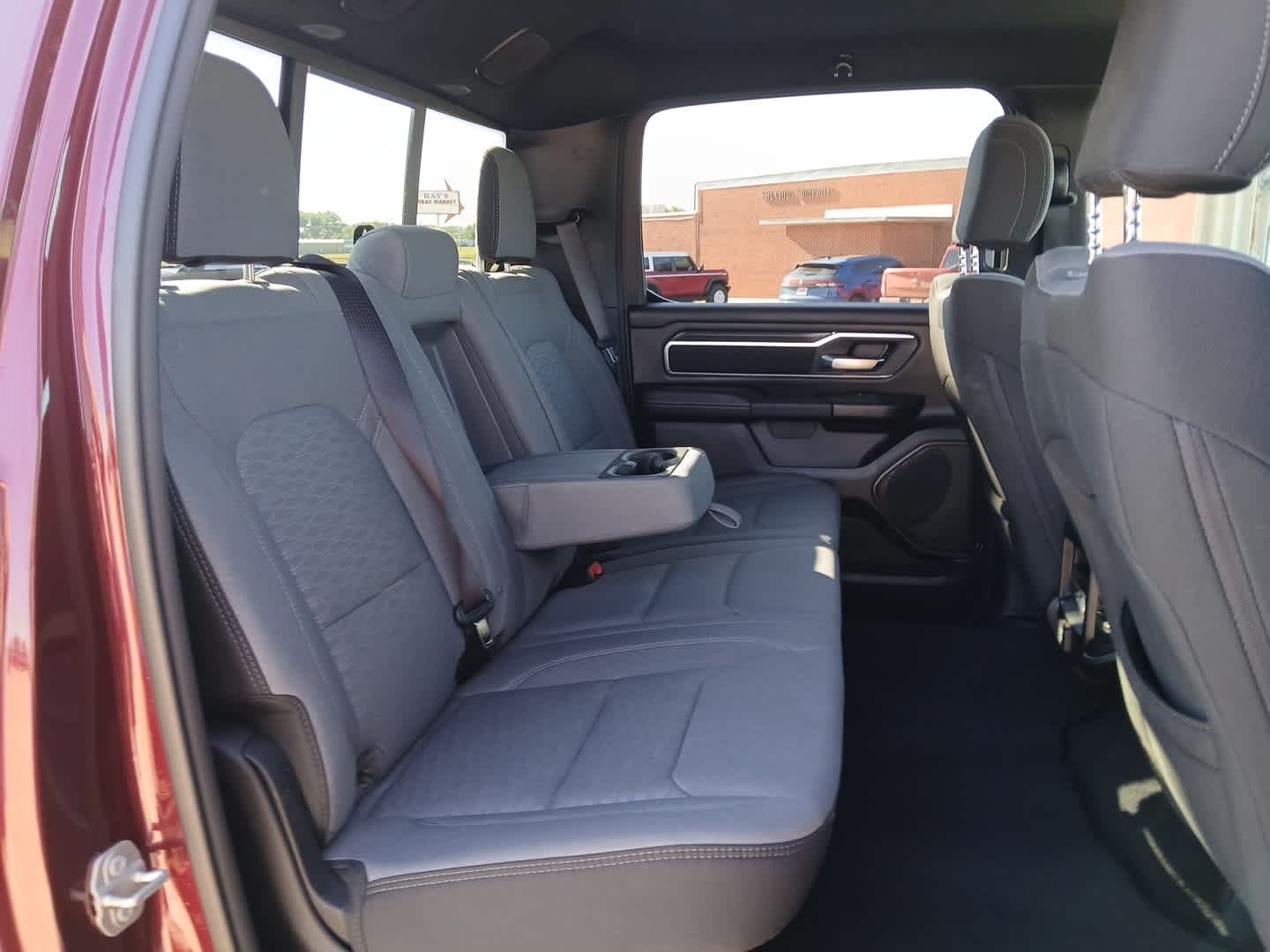 2025 RAM Ram 1500 Big Horn Crew Cab 4x4 5'7' Box