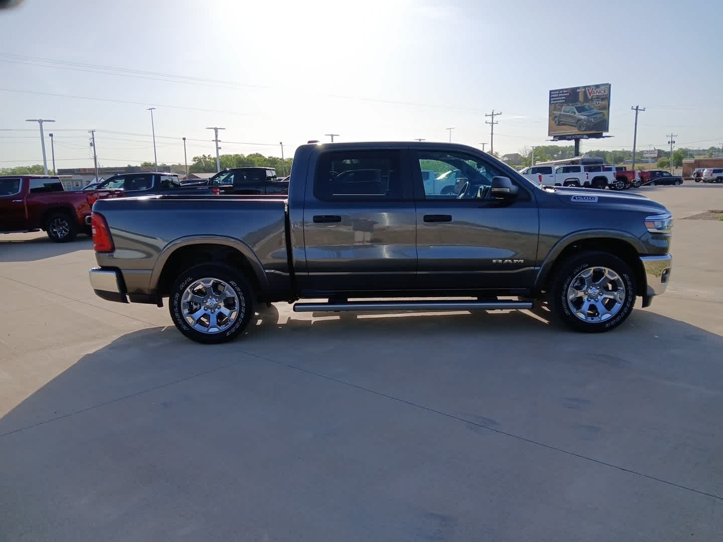 2026 RAM Ram 1500 RAM 1500 LONE STAR CREW CAB 4X4 5'7' BOX