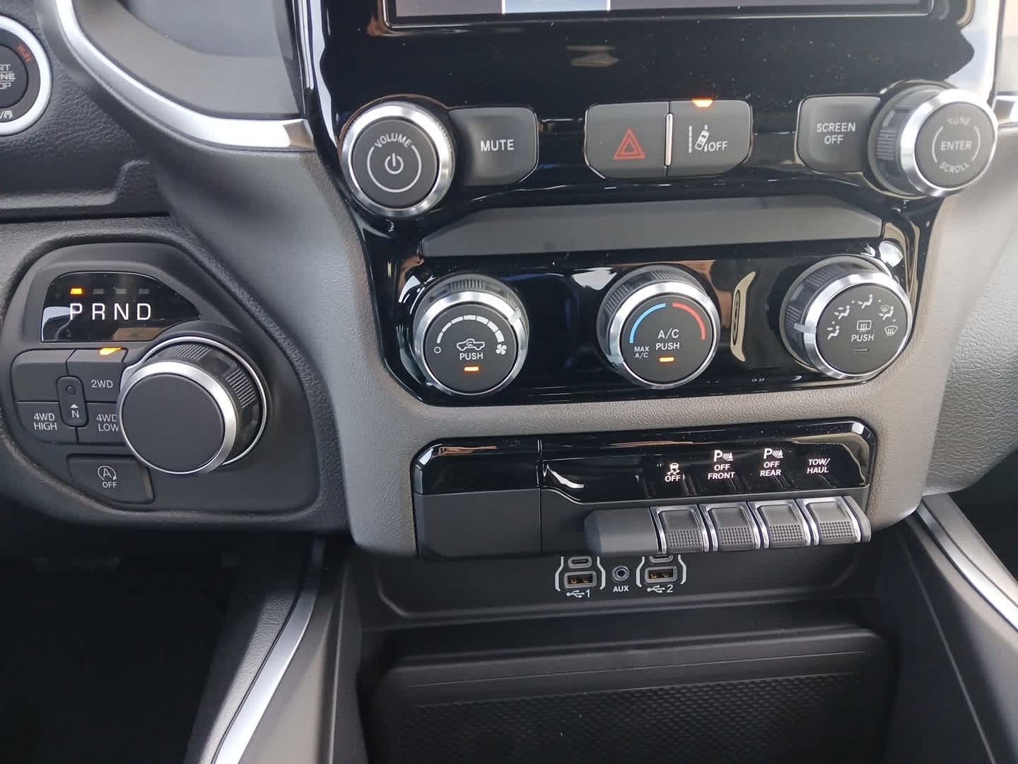 2026 RAM Ram 1500 RAM 1500 EXPRESS CREW CAB 4X4 5'7' BOX