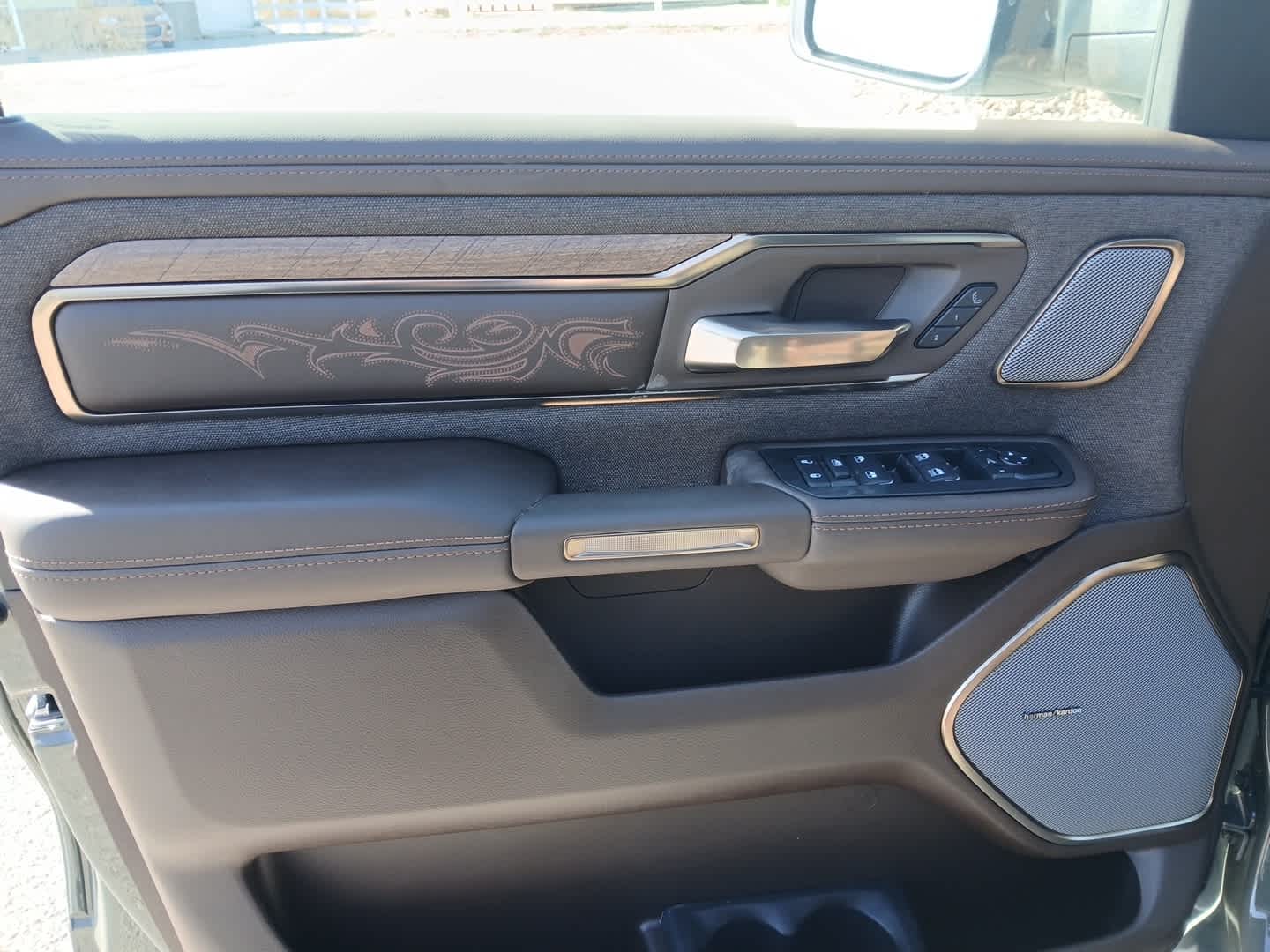 2026 RAM Ram 1500 RAM 1500 LIMITED LONGHORN CREW CAB 4X4 5'7' BOX