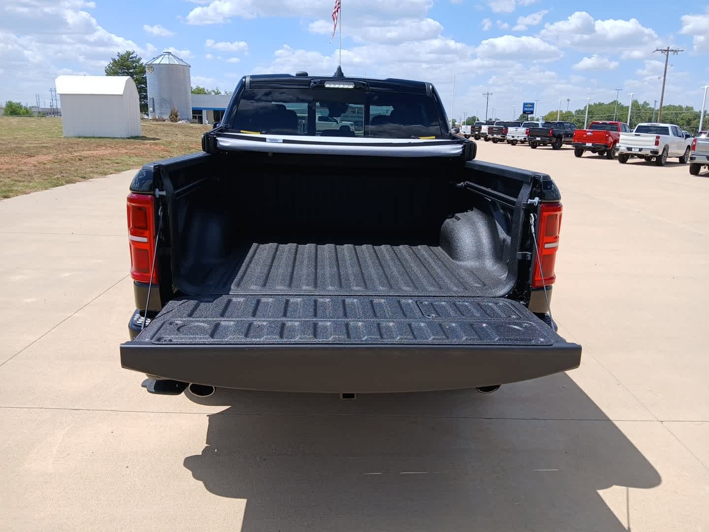2026 RAM Ram 1500 RAM 1500 LIMITED CREW CAB 4X4 5'7' BOX