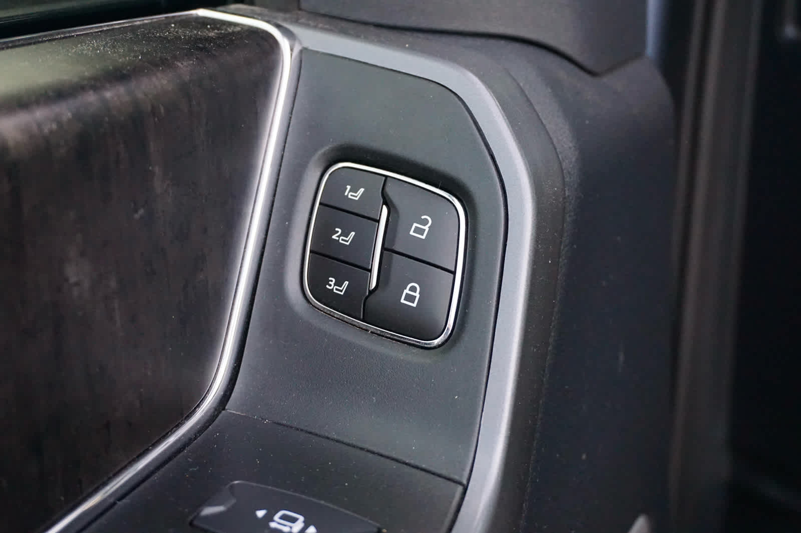 2025 Ford Super Duty F-350 DRW Pickup LARIAT
