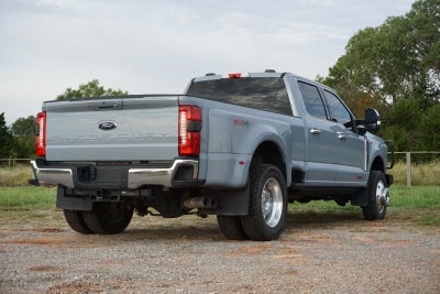 2025 Ford Super Duty F-350 DRW Pickup LARIAT