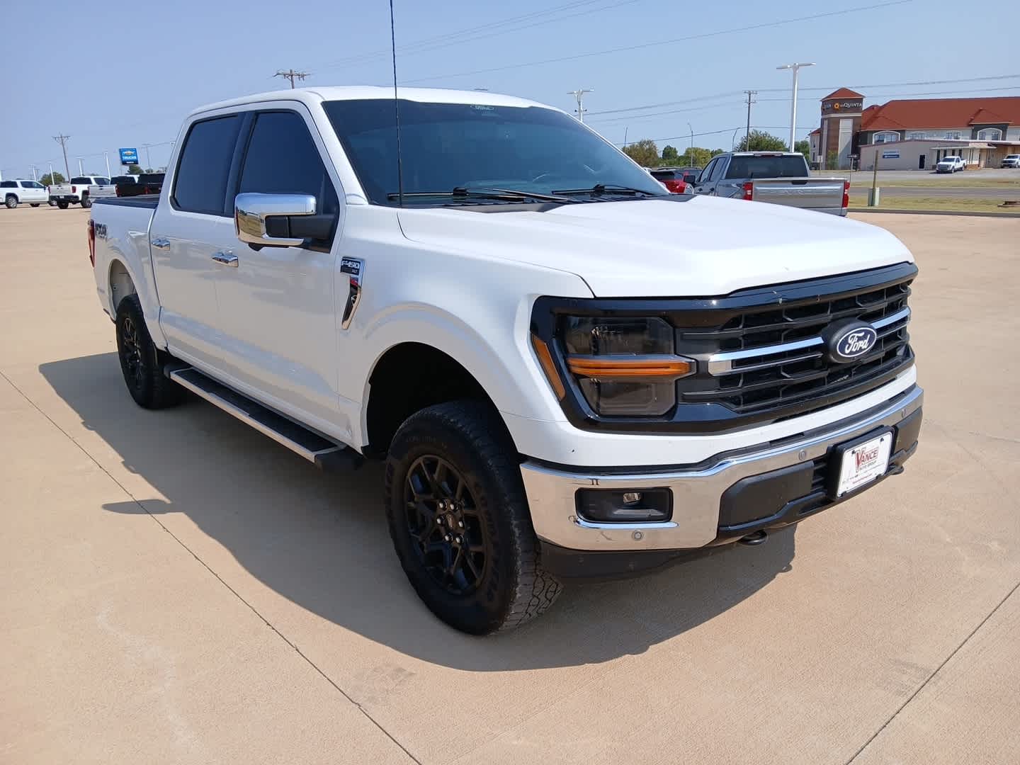 2024 Ford F-150 XLT - Photo 10
