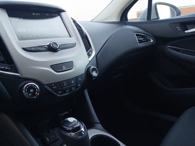 2017 Chevrolet Cruze LS Auto
