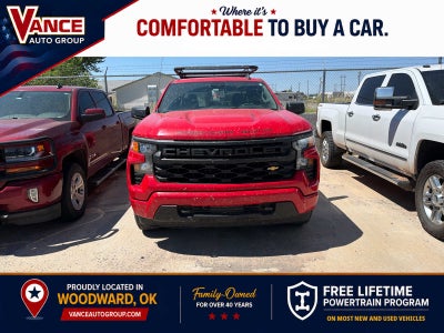 2023 Chevrolet Silverado 1500 2WD Crew Cab Short Bed Custom