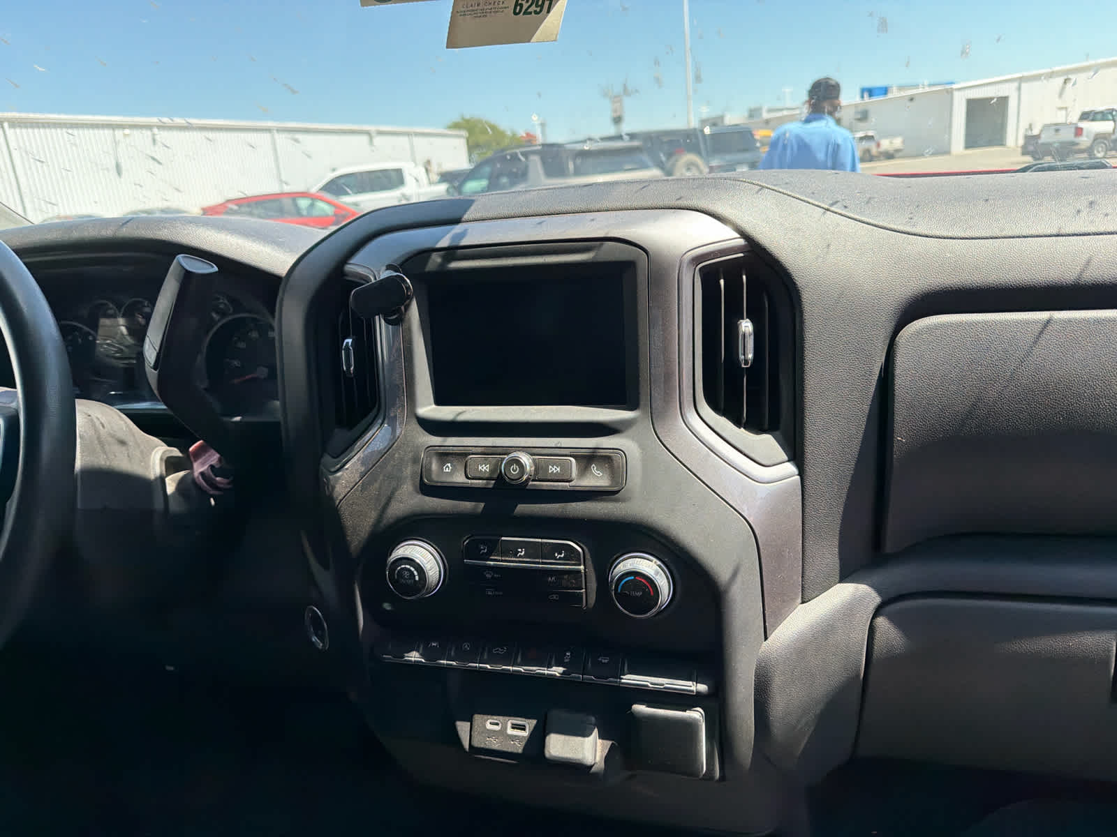2023 Chevrolet Silverado 1500 2WD Crew Cab Short Bed Custom
