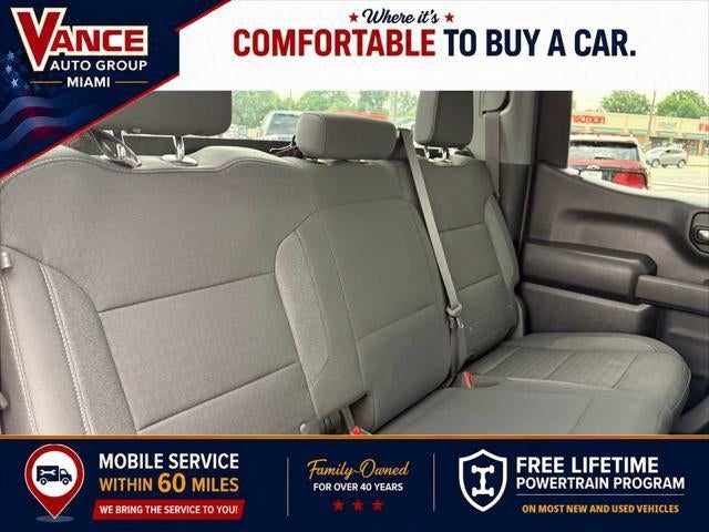 2023 Chevrolet Silverado 1500 4WD Crew Cab Short Bed Custom