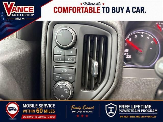2023 Chevrolet Silverado 1500 4WD Crew Cab Short Bed Custom