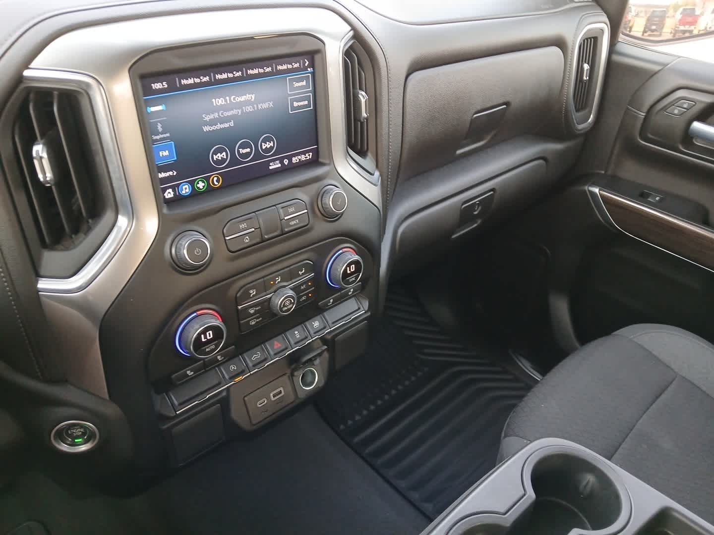 2022 Chevrolet Silverado 1500 Limited LT - Photo 29