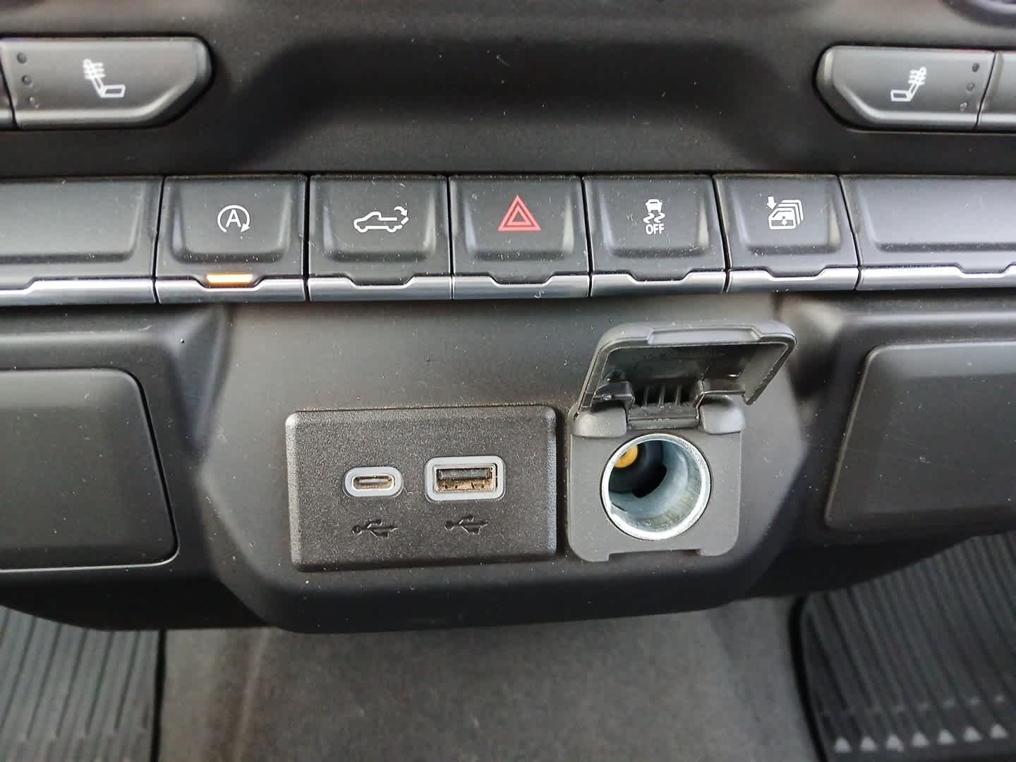 2022 Chevrolet Silverado 1500 Limited LT - Photo 35