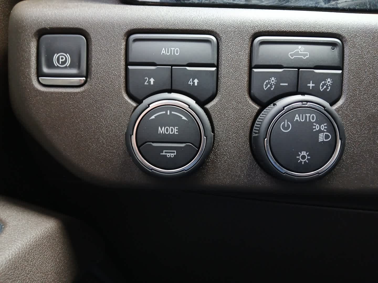 2025 Chevrolet Silverado 1500 4WD Crew Cab Standard Bed LT