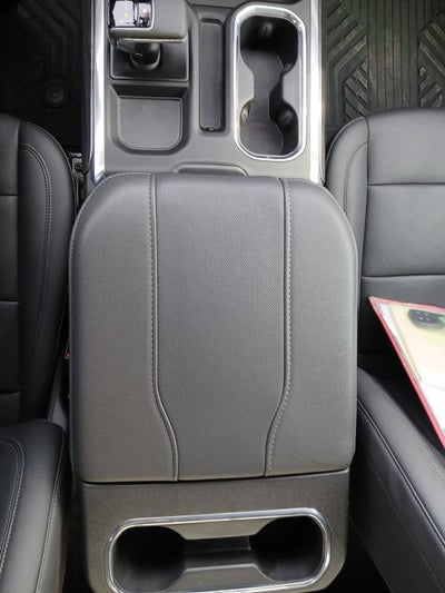 2025 Chevrolet Silverado 1500 4WD Crew Cab Short Bed LTZ