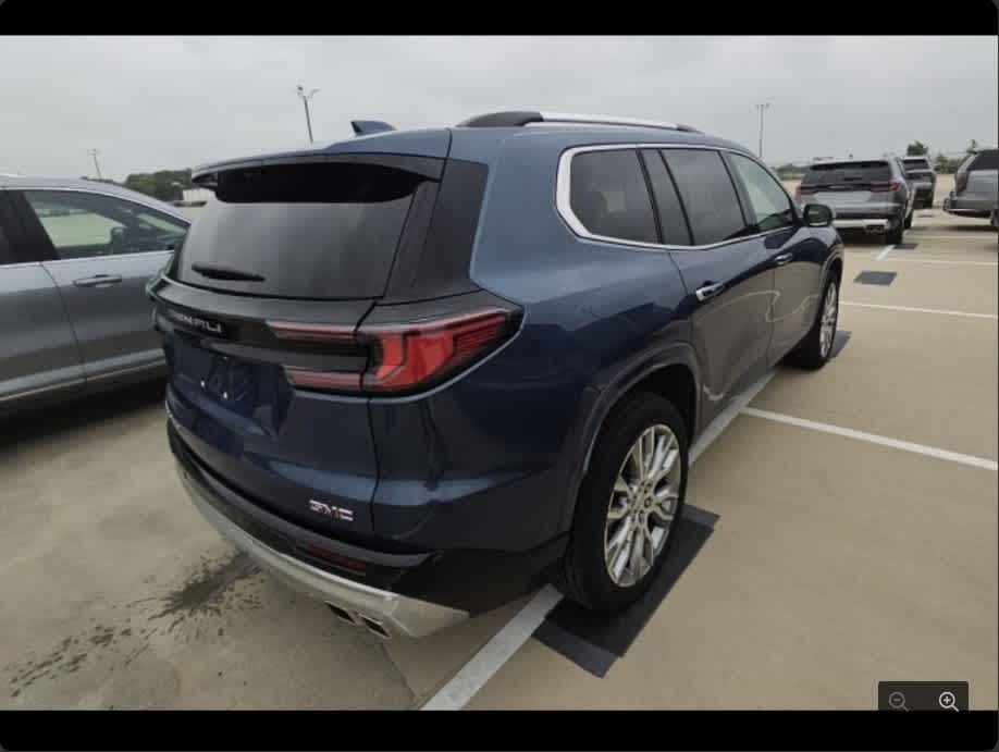 2026 GMC Acadia Denali AWD