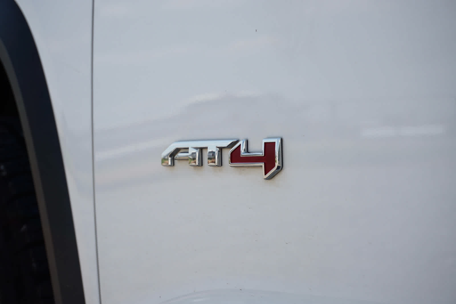 2022 GMC Acadia AT4