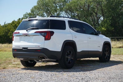 2022 GMC Acadia AT4
