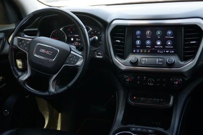 2022 GMC Acadia AT4