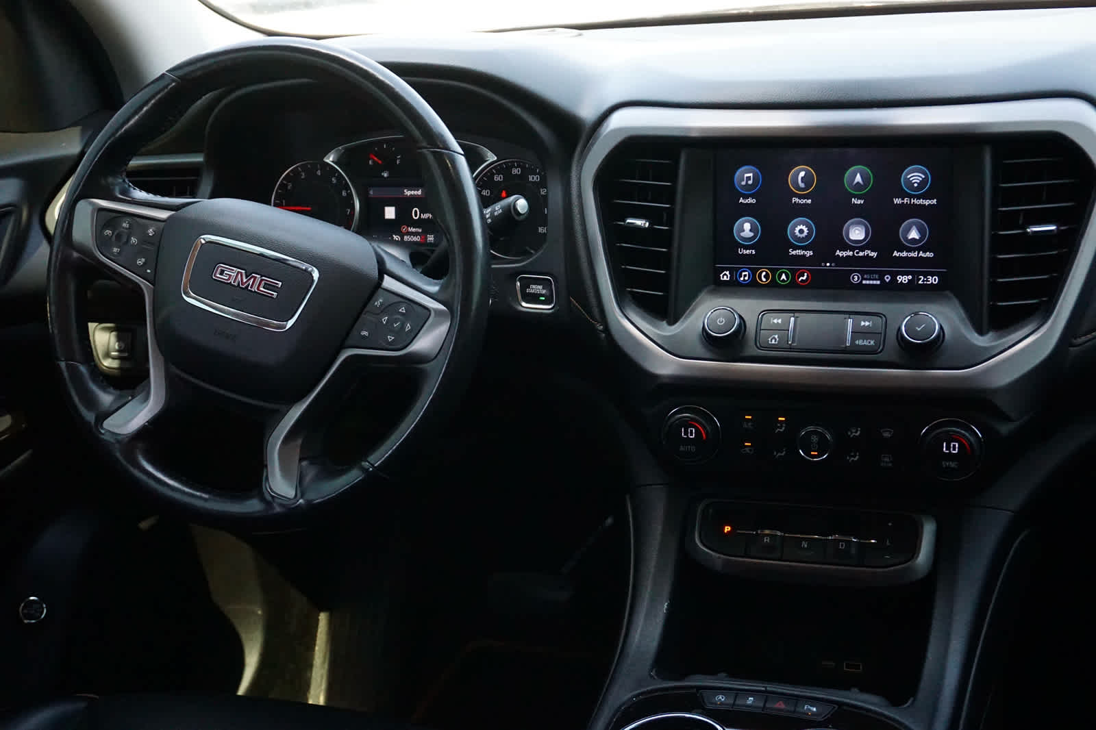 2022 GMC Acadia AT4