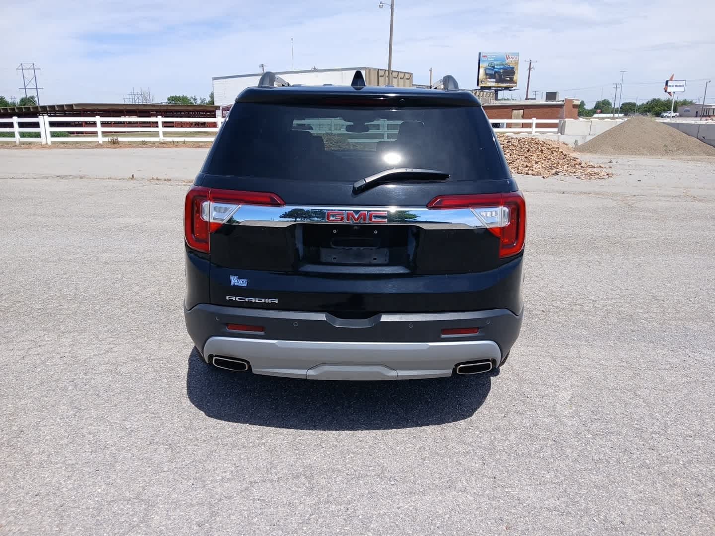2023 GMC Acadia AWD SLT
