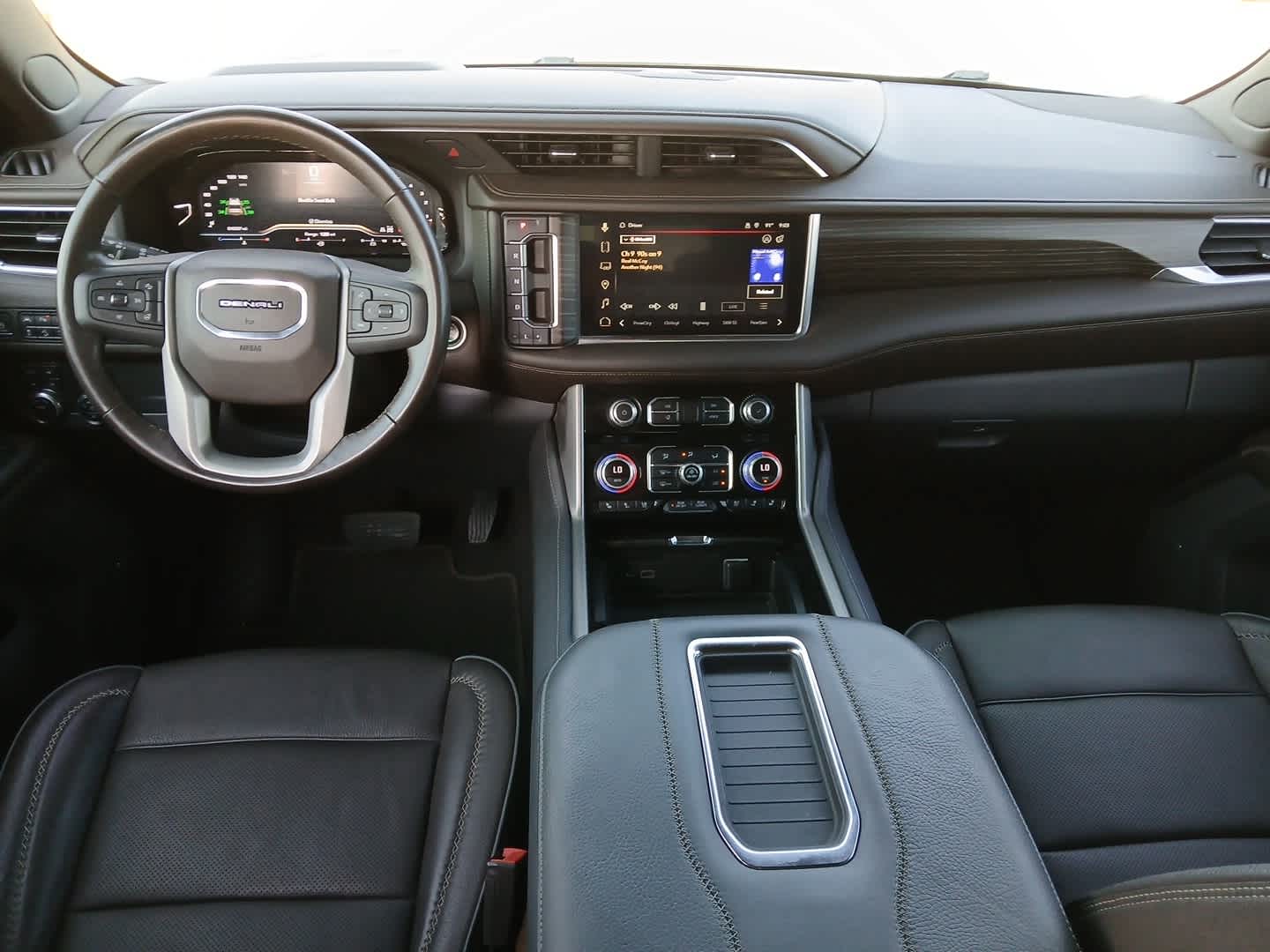 2022 GMC Yukon 4WD Denali