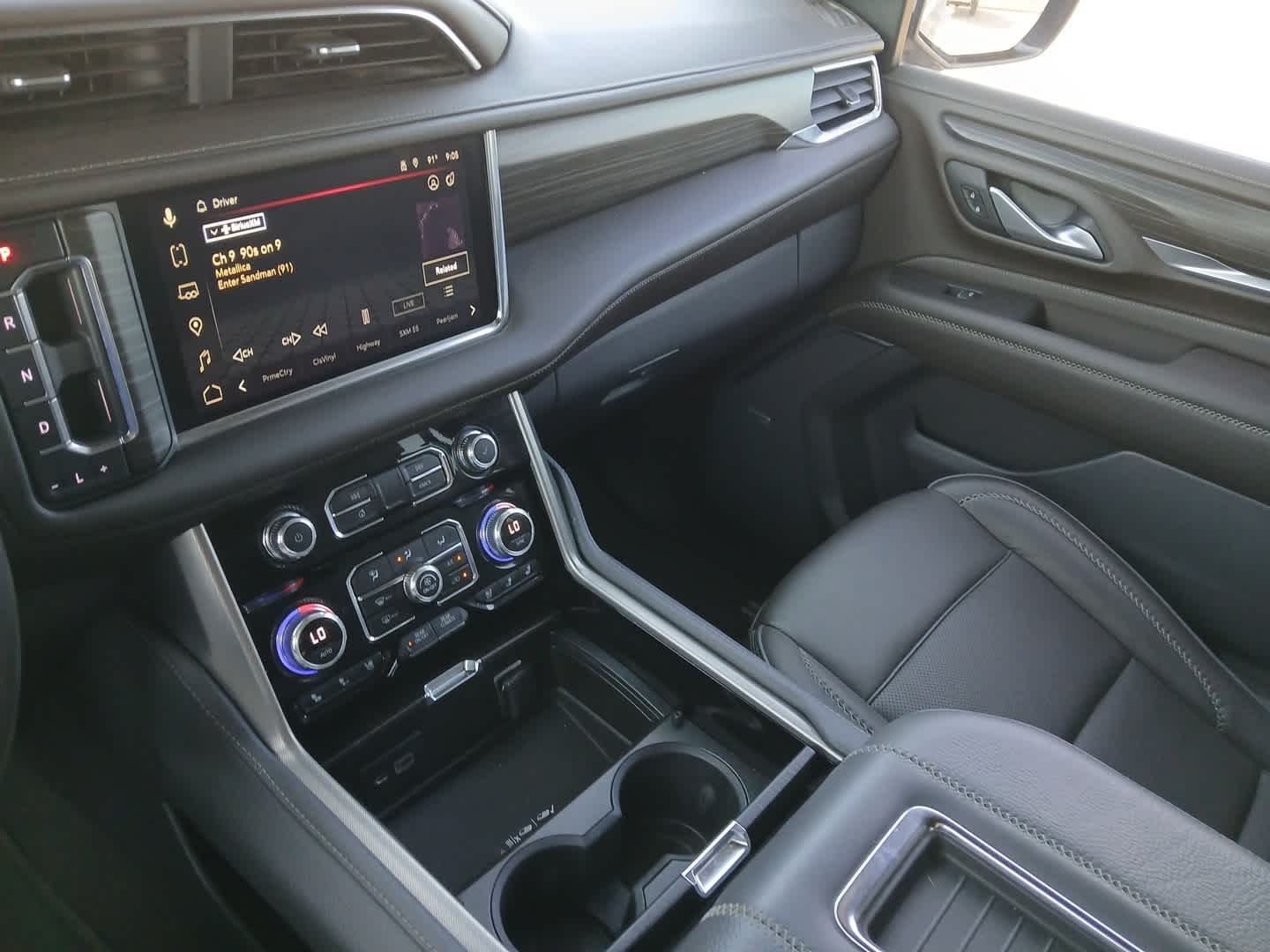 2022 GMC Yukon 4WD Denali