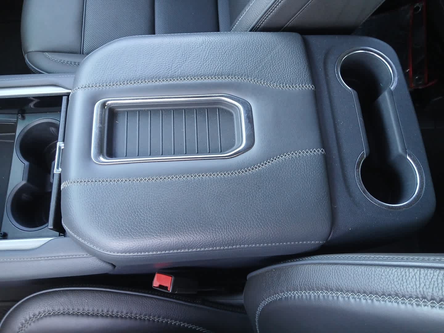 2022 GMC Yukon 4WD Denali