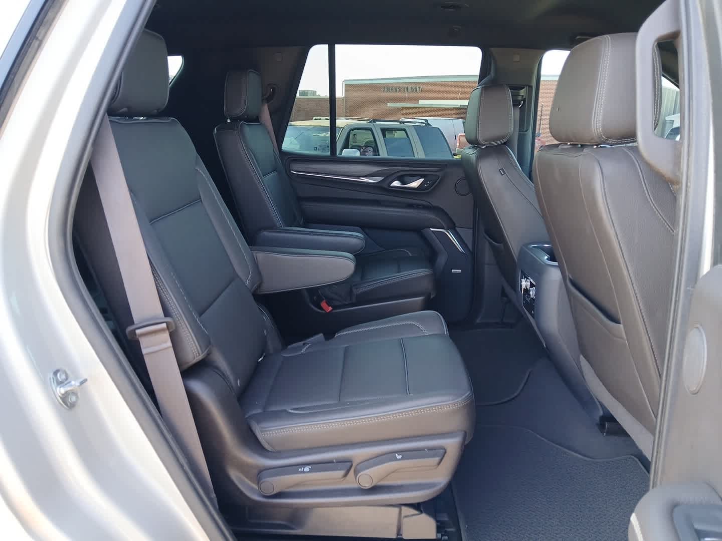2022 GMC Yukon 4WD Denali