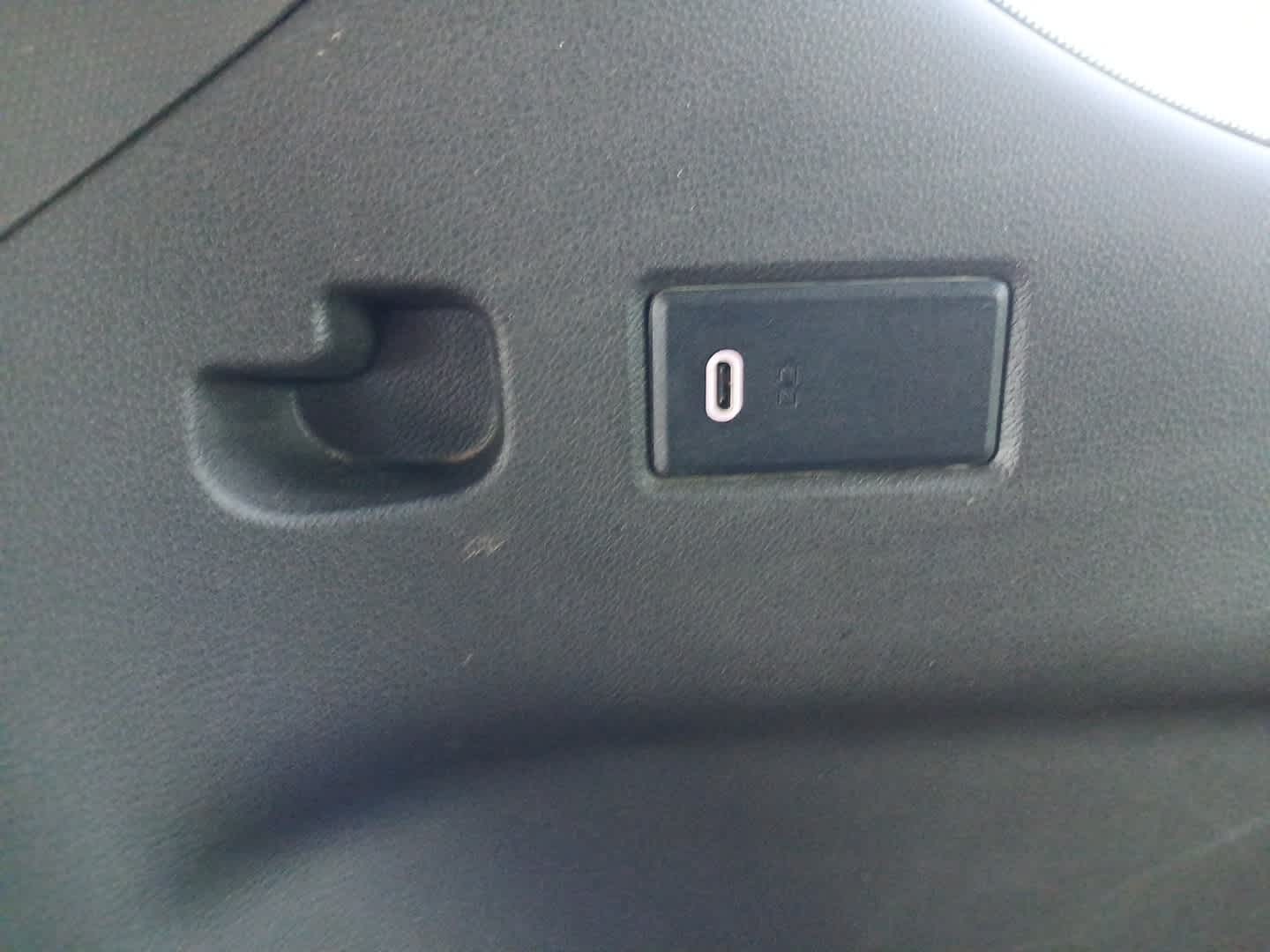 2022 GMC Yukon 4WD Denali