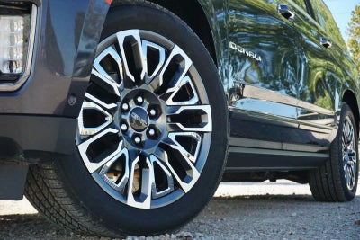 2023 GMC Yukon XL 4WD Denali Ultimate