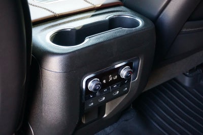 2023 GMC Yukon XL 4WD Denali Ultimate