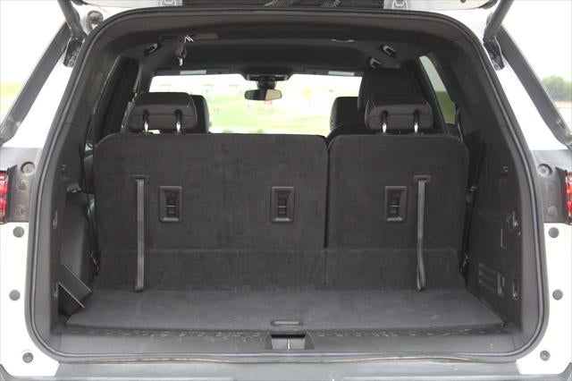 2023 Chevrolet Traverse FWD LT Leather