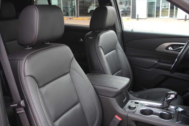 2023 Chevrolet Traverse FWD LT Leather