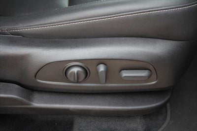 2023 Chevrolet Traverse FWD LT Leather