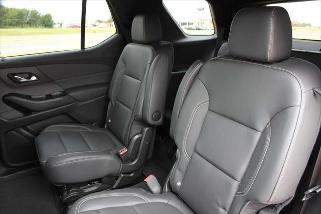 2023 Chevrolet Traverse FWD LT Leather