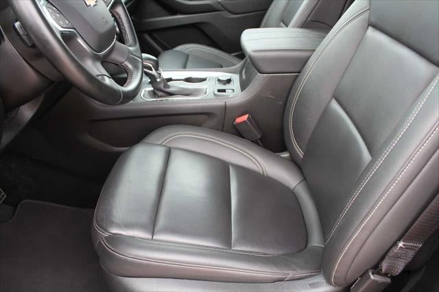 2023 Chevrolet Traverse FWD LT Leather